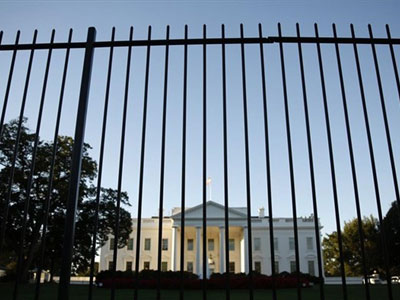 Λευκός Οίκος: Ακόμα ένας Αμερικανός κρατείται όμηρος στη Μέση Ανατολή