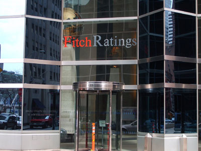 Fitch-S&P: Υπό παρακολούθηση με αρνητική προοπτική οι τέσσερις ελληνικές τράπεζες