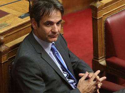 Αποσυνδέεται η αξιολόγηση των δημοσίων υπαλλήλων από τις απολύσεις