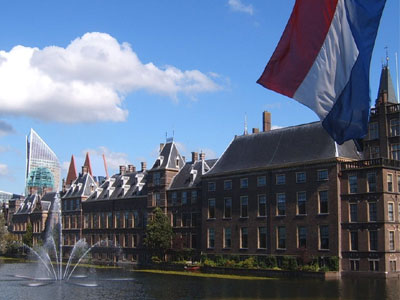 Ολλανδία: Ταχύτερη των εκτιμήσεων η ανάπτυξη της οικονομίας το 2015