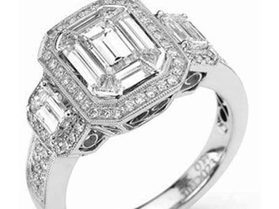 Έδωσε …λίγο ακριβότερο κέρασμα