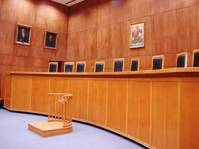 Καθηγητής διώκεται για την πολιτική του δραστηριοποίηση