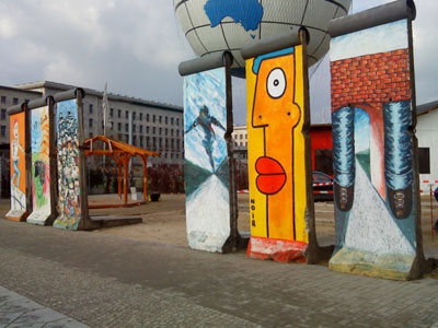 «Αναβιώνει» το Τείχος του Βερολίνου