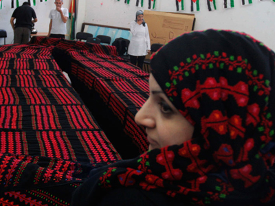 Το μεγαλύτερο κεντητό φόρεμα