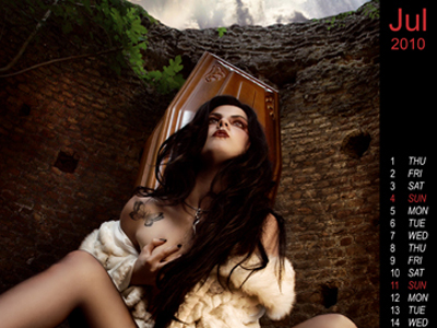 Αισθησιακές φωτογραφήσεις για… φέρετρα