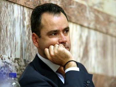 Πικρία, θυμός και καρφιά από τον Κουκοδήμο