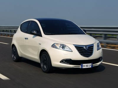 Έπεσε στα 13.228 ευρώ η τιμή της νέας Lancia Ypsilon