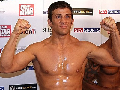 Στα βήματα του Borat και ο Alex