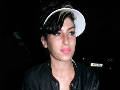 Η Amy άδειασε το μαγαζί…