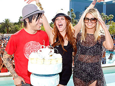 Έκαψαν το Las Vegas για τα γενέθλιά της…