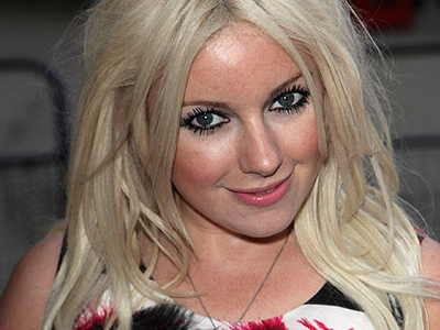 Η «σκυλίσια» χρονιά της Little Boots