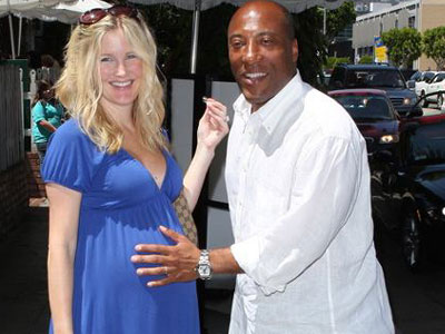 Ευτυχισμένοι ξανά