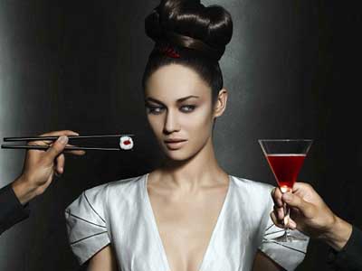 Η Olga Kurylenko το νέο κορίτσι του Campari