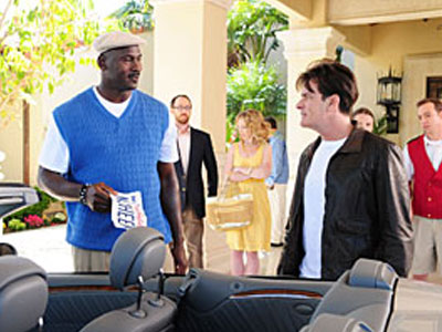 Αποσύρθηκε διαφημιστικό με τον Charlie Sheen