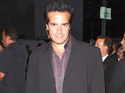 Ξεμπέρδεψε ο David Copperfield