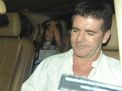 Το νέο «amore» του Simon Cowell