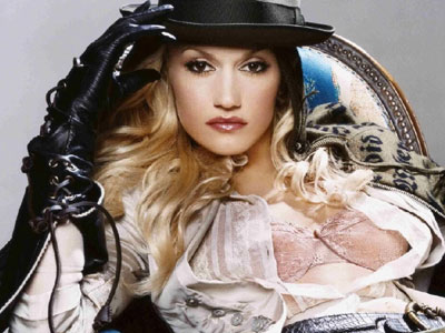 Η σοβαρή Gwen Stefani..