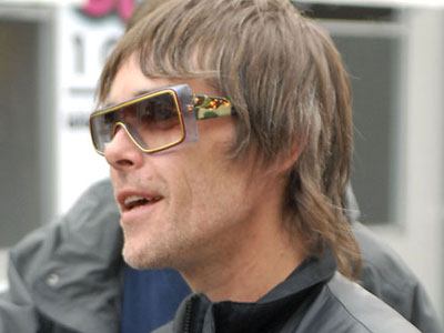 Αγόρασε ρούχα πριν από 11 χρόνια