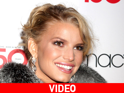 Ψάχνει έναν ώμο να ακουμπήσει