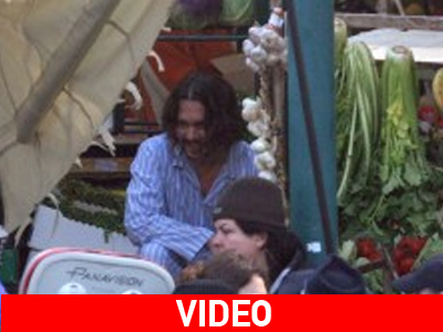 Στα μπλε ο Johnny Depp