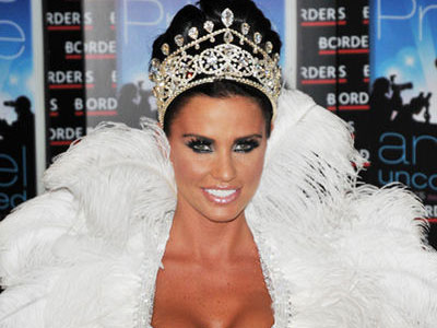 Και οι τέσσερις άντρες της ζωής της φόρεσαν τακούνια