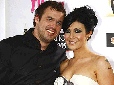 Η αποβολή τούς χώρισε