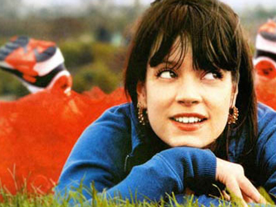 Τον αγαπάει γιατί λατρεύει τα οπίσθιά της