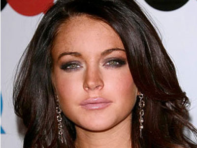 Πάλι εναντίον του πατέρα της η Lindsay Lohan