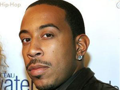 Οι πλημμύρες αποκάλυψαν… την ευαίσθητη πλευρά τους