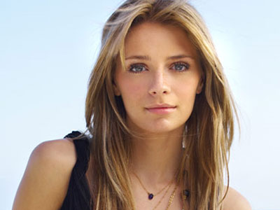 Την… έλουσαν