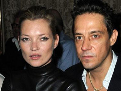 Τέλος οι διακοπές για την Kate Moss