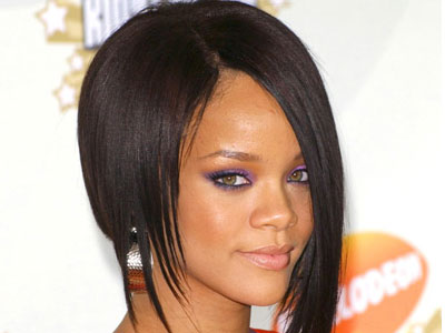 Λύνει την σιωπή της