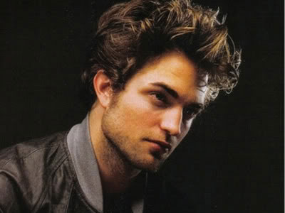 Ο Robert Pattinson απομακρύνεται από τον ιστό