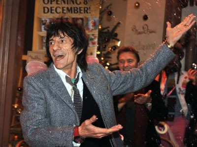 Η νέα Ρωσίδα φιλενάδα του Ronnie Wood