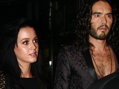 Αρραβωνιάστηκαν Katy – Russell