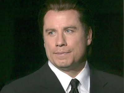 Καταγγέλλει εκβιασμό για τον θάνατο του γιου του