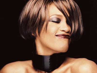 Μέσω X Factor η επιστροφή της Whitney Houston