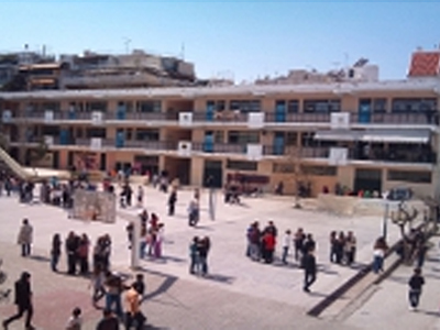 Πυροσβέστης πήγε να πνίξει μαθητή