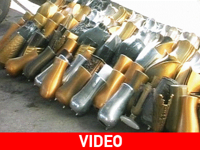 Θήβα: Έκλεψε βάζα από τα μνημεία του νεκροταφείου!