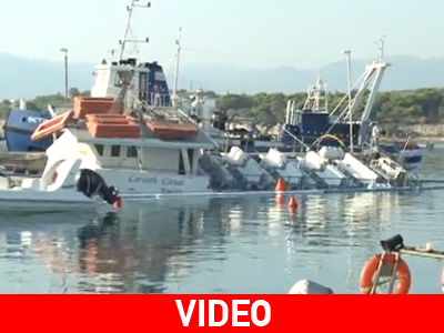 Ίσθμια Κορινθίας: Τουριστικό σκάφος βυθίστηκε στο λιμάνι