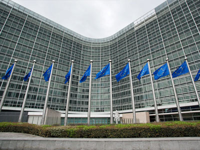 Δυσαρέσκεια στις Βρυξέλλες για το κλείσιμο της Βουλής και την παραίτηση Θεοχάρη