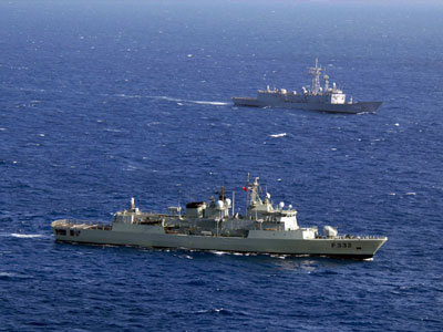 Νέα «βόλτα» τουρκικής φρεγάτας στα ελληνικά χωρικά ύδατα