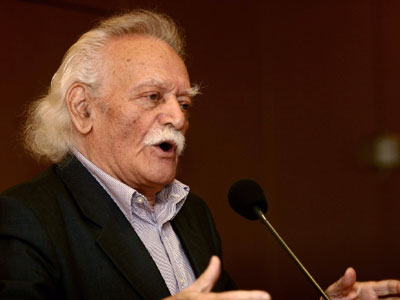 Μ. Γλέζος: «Στη ζοφερή εποχή που ζούμε, δεν δικαιούμαι να απέχω»