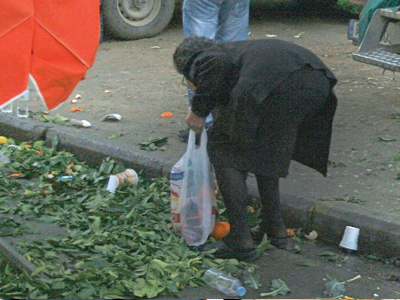 «Τυφλό» χτύπημα σε μικροπωλητές της λαϊκής αγοράς στα Πατήσια