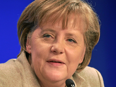 Handelsblatt: «Το ΔΝΤ αποστασιοποιείται από τη Μέρκελ»