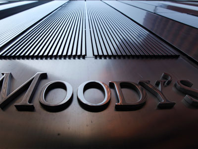 Moody’s: Αναβάθμισε το outlook των ελληνικών τραπεζών