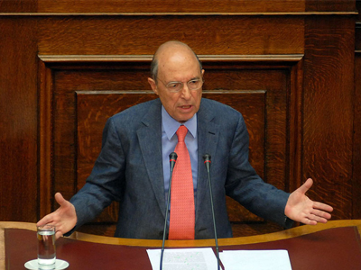 O Σημίτης ξανά στη Βουλή