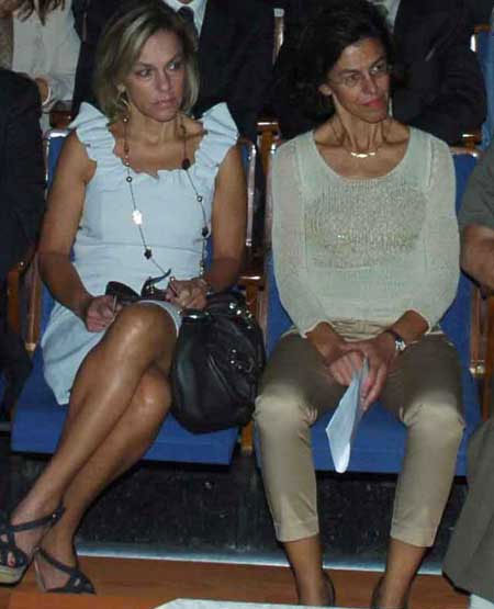 Οι εξαδέλφες του Γ. Παπακωνσταντίνου