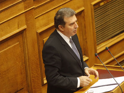 Στην αντεπίθεση ο Χρυσοχοΐδης για τους αυτοκινητοδρόμους