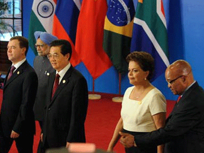 Υπέρ της περαιτέρω κεφαλαιακής ενίσχυσης της Ελλάδας οι BRICS